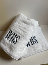 Load image into Gallery viewer, Weezie Bath Towel