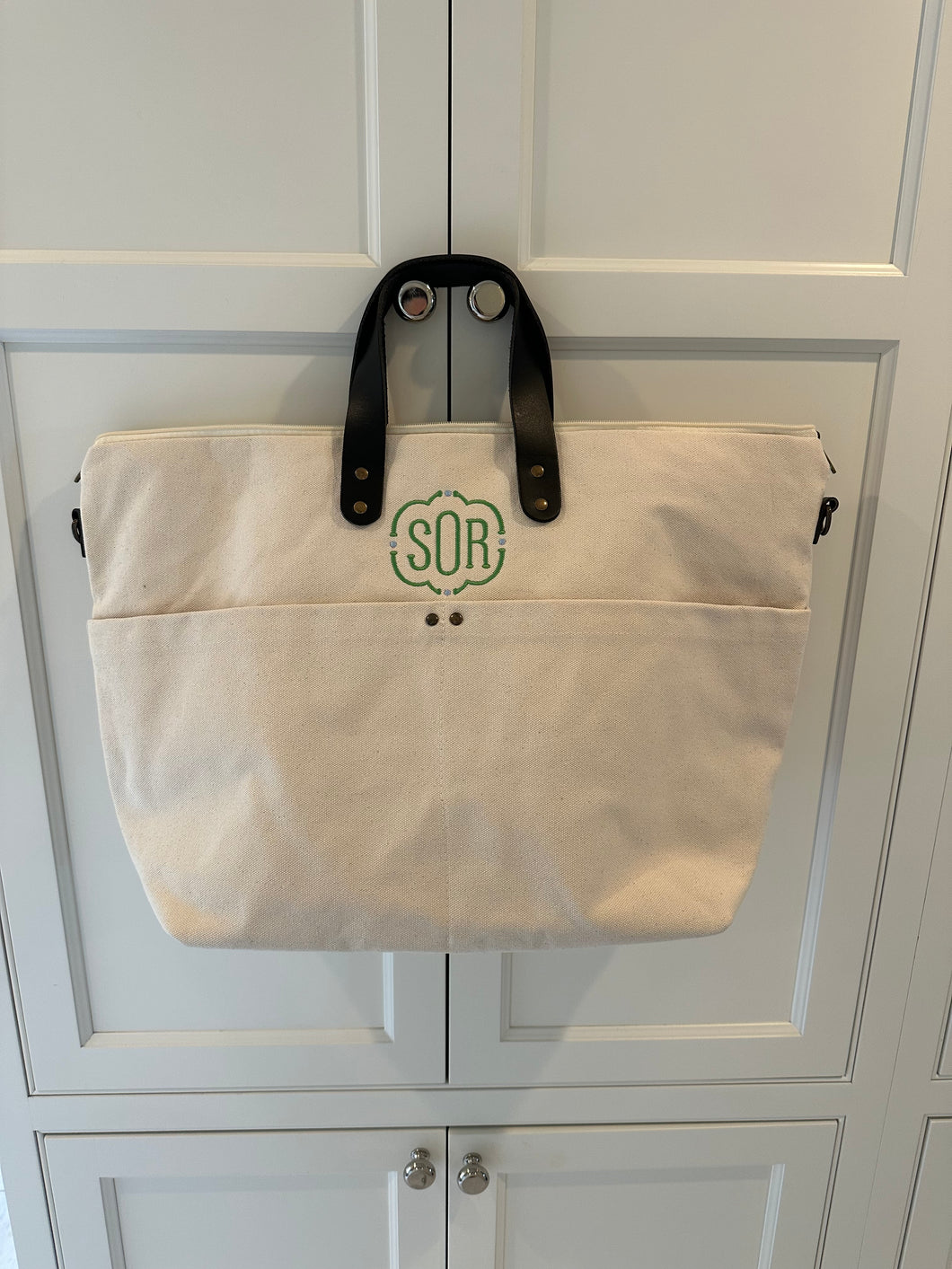Traveler Tote in Canvas