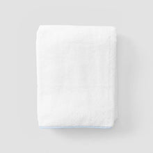 Load image into Gallery viewer, Weezie Bath Towel