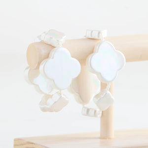 Hot Girls Pearls Clover Bracelet